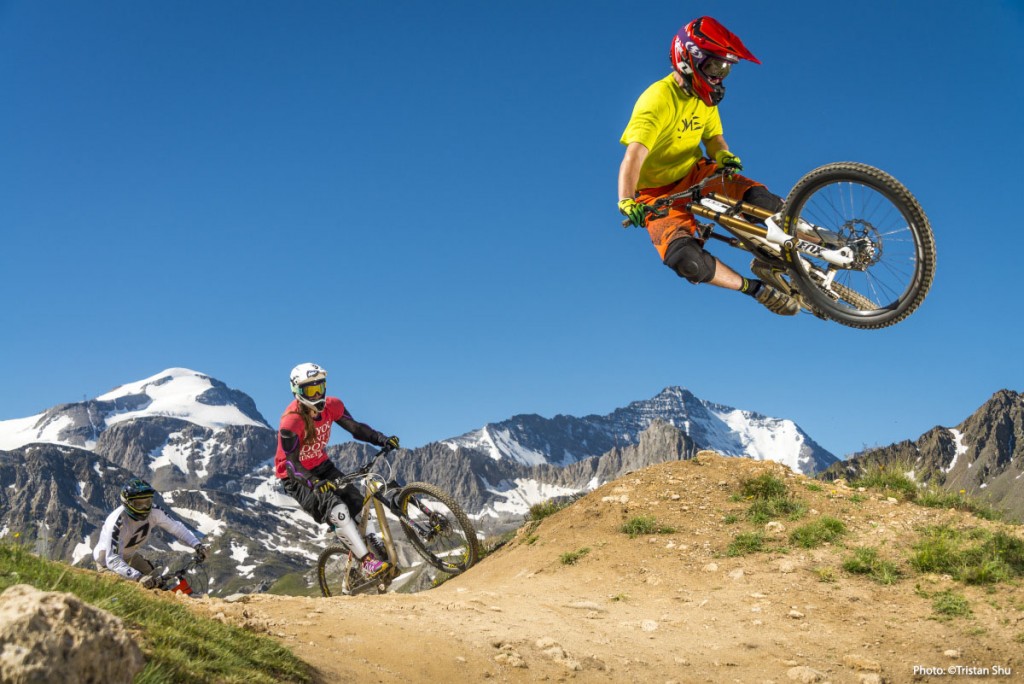 mountain bike jumping