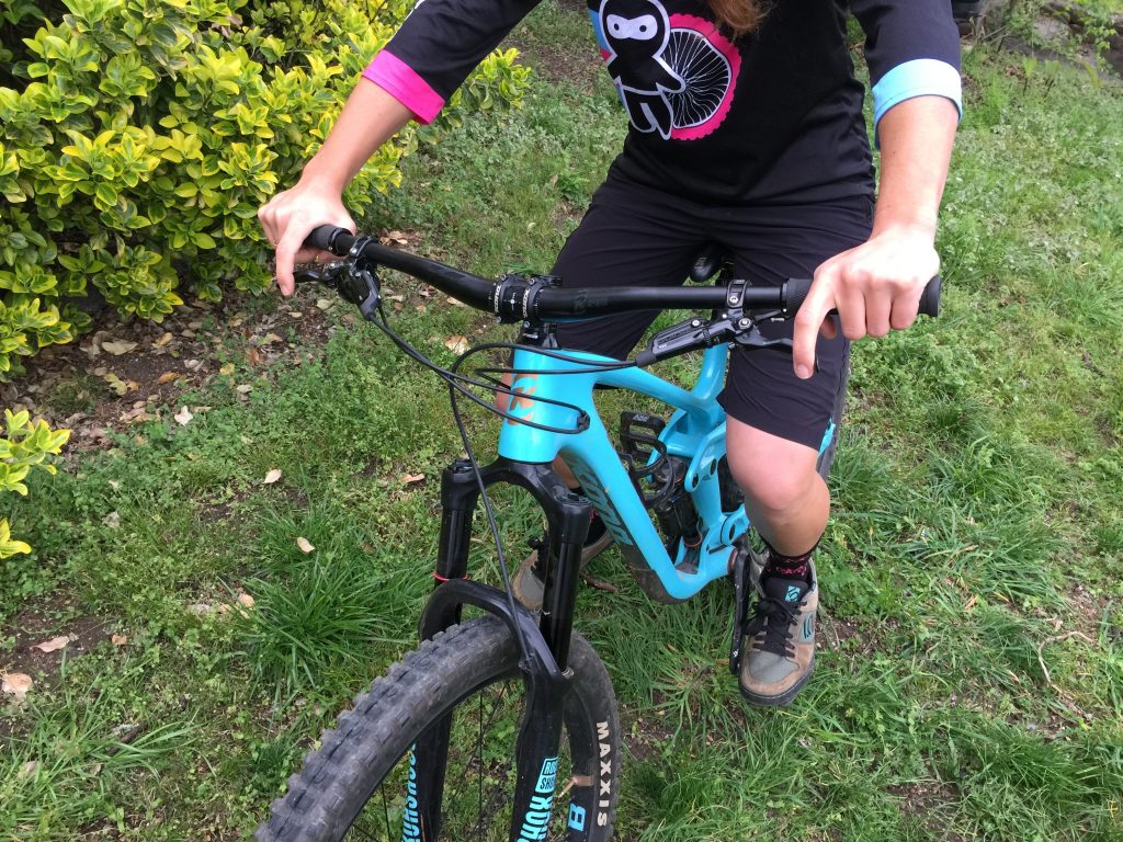 finger enduro bike