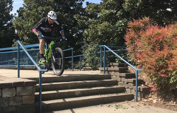 how to ride up stairs on a mountain bike