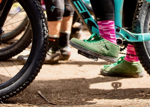 5 Tips for Keeping Your Feet on The Pedals While Jumping - Ninja Mountain  Bike Skills