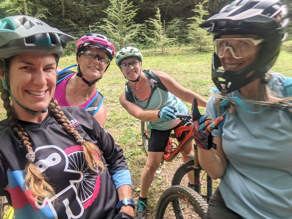 womens mountain bike group